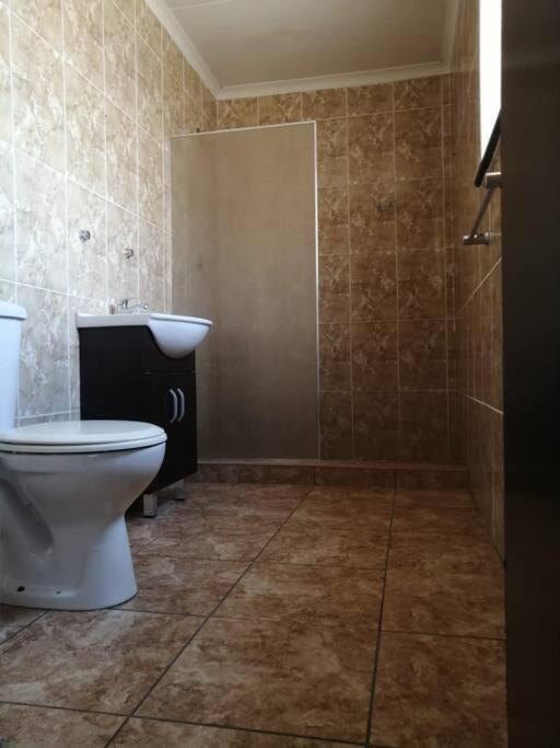 The Hidden Villa Boksburg Luaran gambar